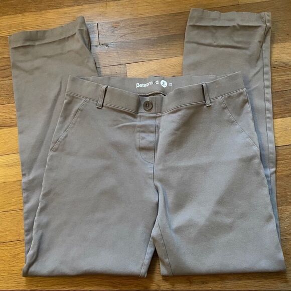 BetabrandāDressĀ PantāYogaāPantsāKhakiāMP - Picture 5 of 6